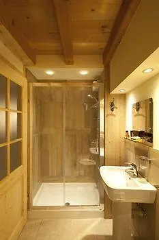 Ad Fort Hensel Hotel 2*