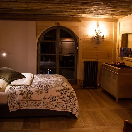 Ad Fort Hensel